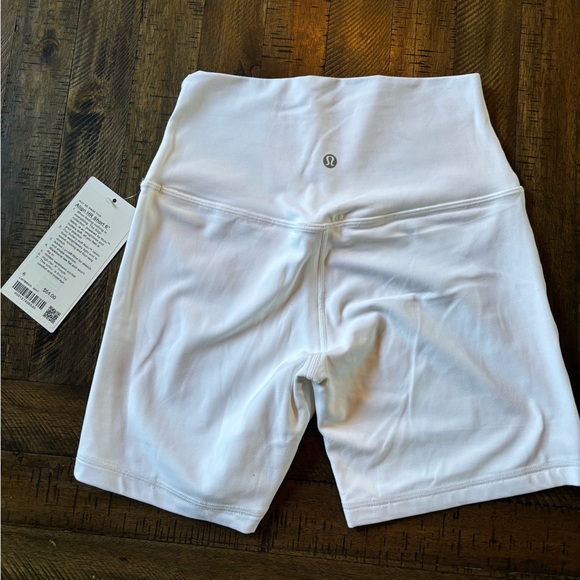 Lululemon Align HR Shorts NWT - Picture 2 of 2